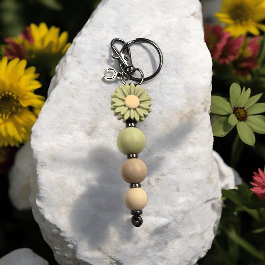 Beaded Keychain - Green Flower - WaxettyBeaded Keychain - Green FlowerBeaded