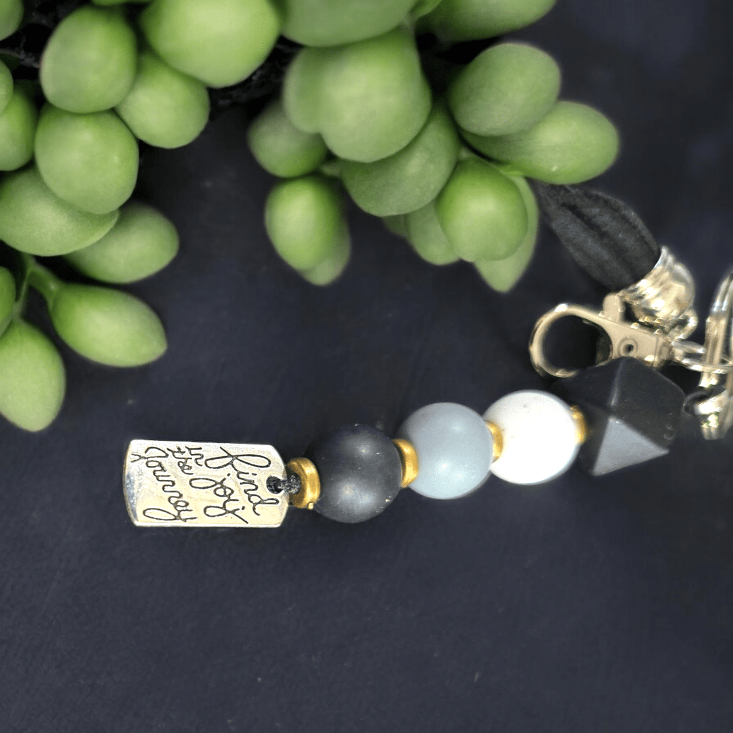 Beaded Keychain - Joy In the Journey - WaxettyBeaded Keychain - Joy In the JourneyBeaded