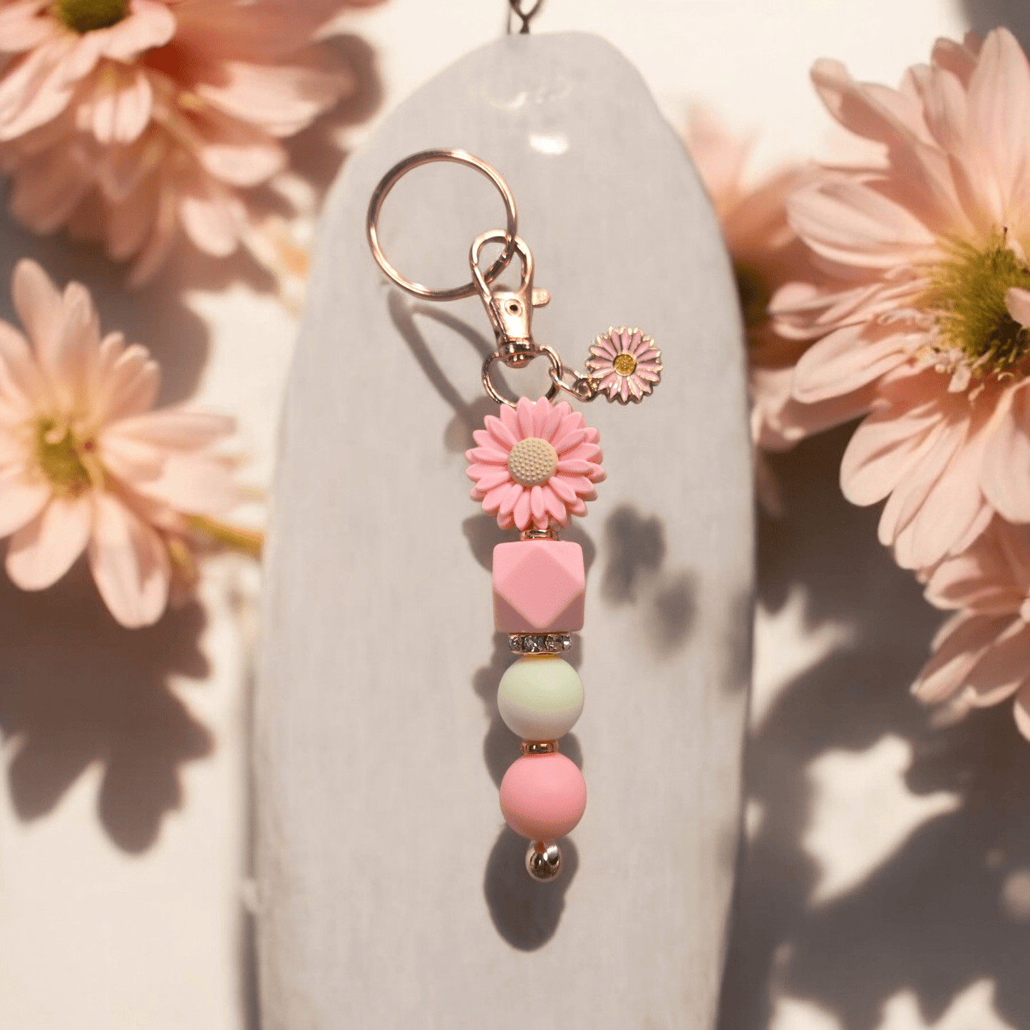 Beaded Keychain - Pink Flower Rose Gold - WaxettyBeaded Keychain - Pink Flower Rose GoldBeaded