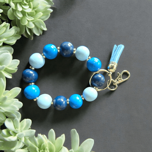 DIY Blue Wristlet - WaxettyDIY Blue WristletBeaded